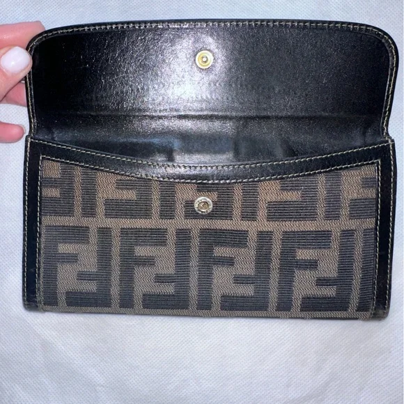 FENDI Zucca Wallet — Brown/Black — Made in Italy - Authentic Vintage ✨ - Picture 12 of 13